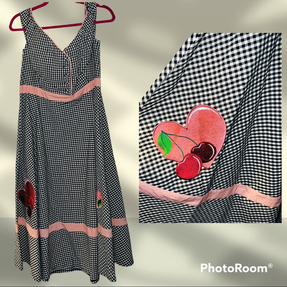 Vintage Repro Hearts and Roses